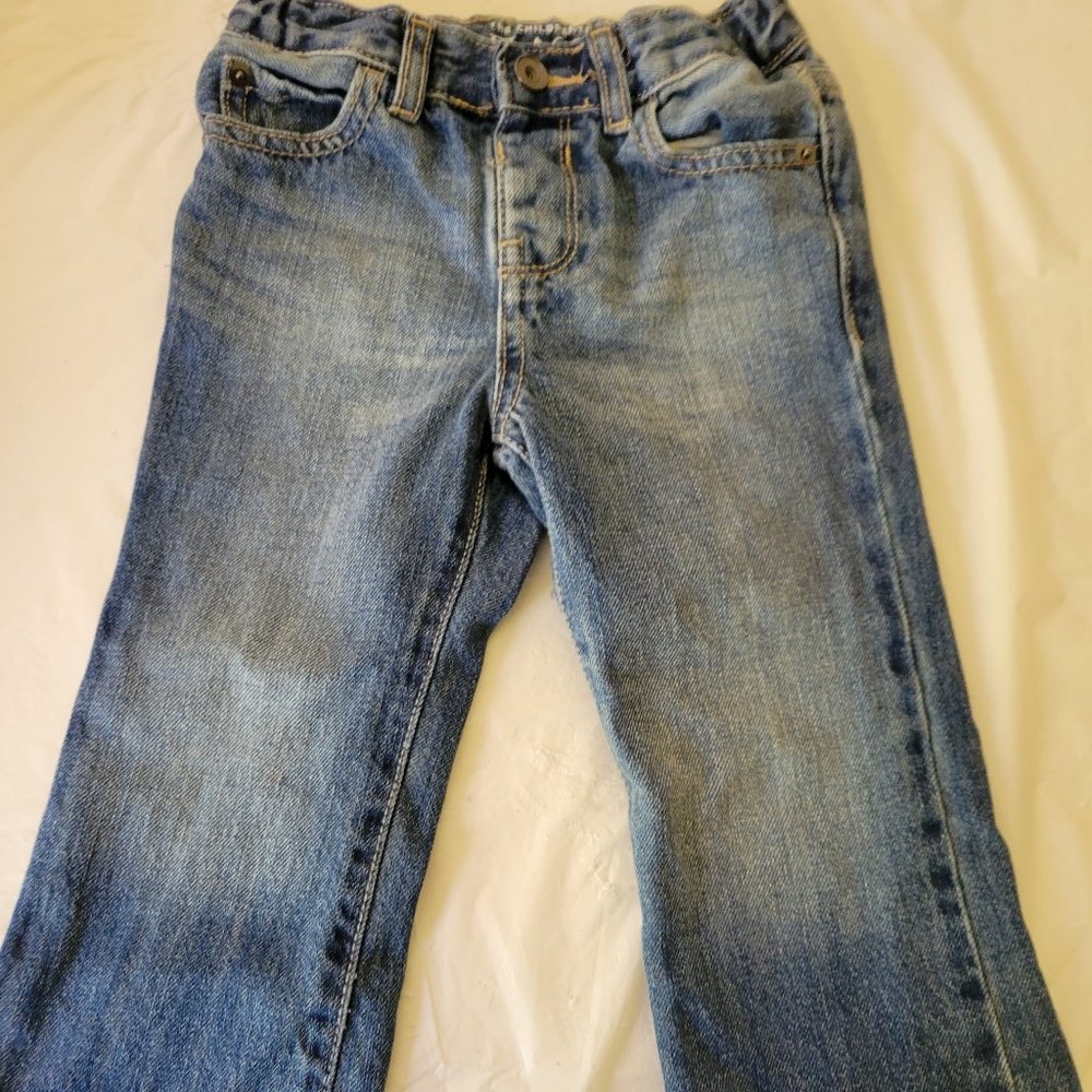The Children's Place Boys Bootcut Jeans. Size 2T